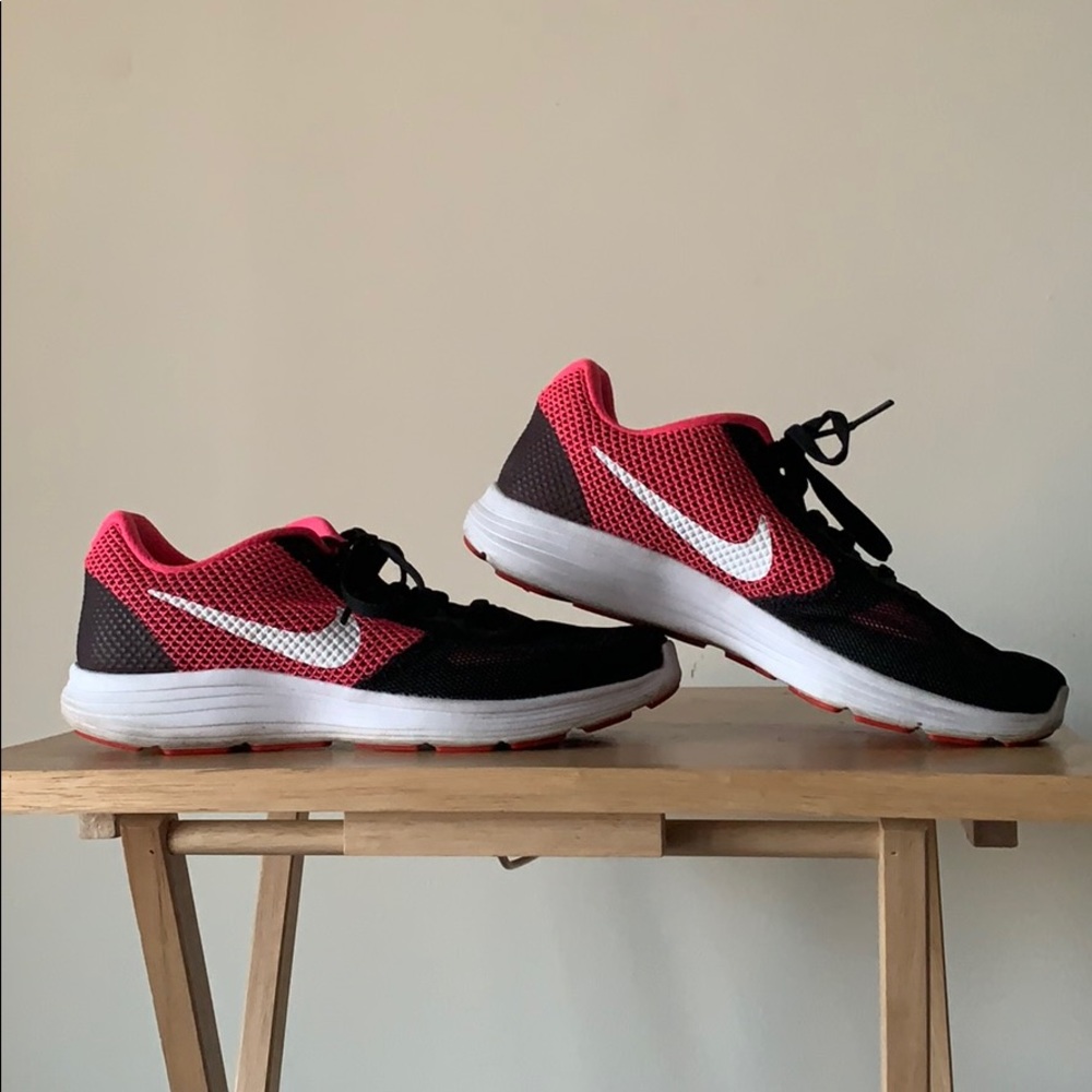 Pink and Black Nike Revolution 3’s